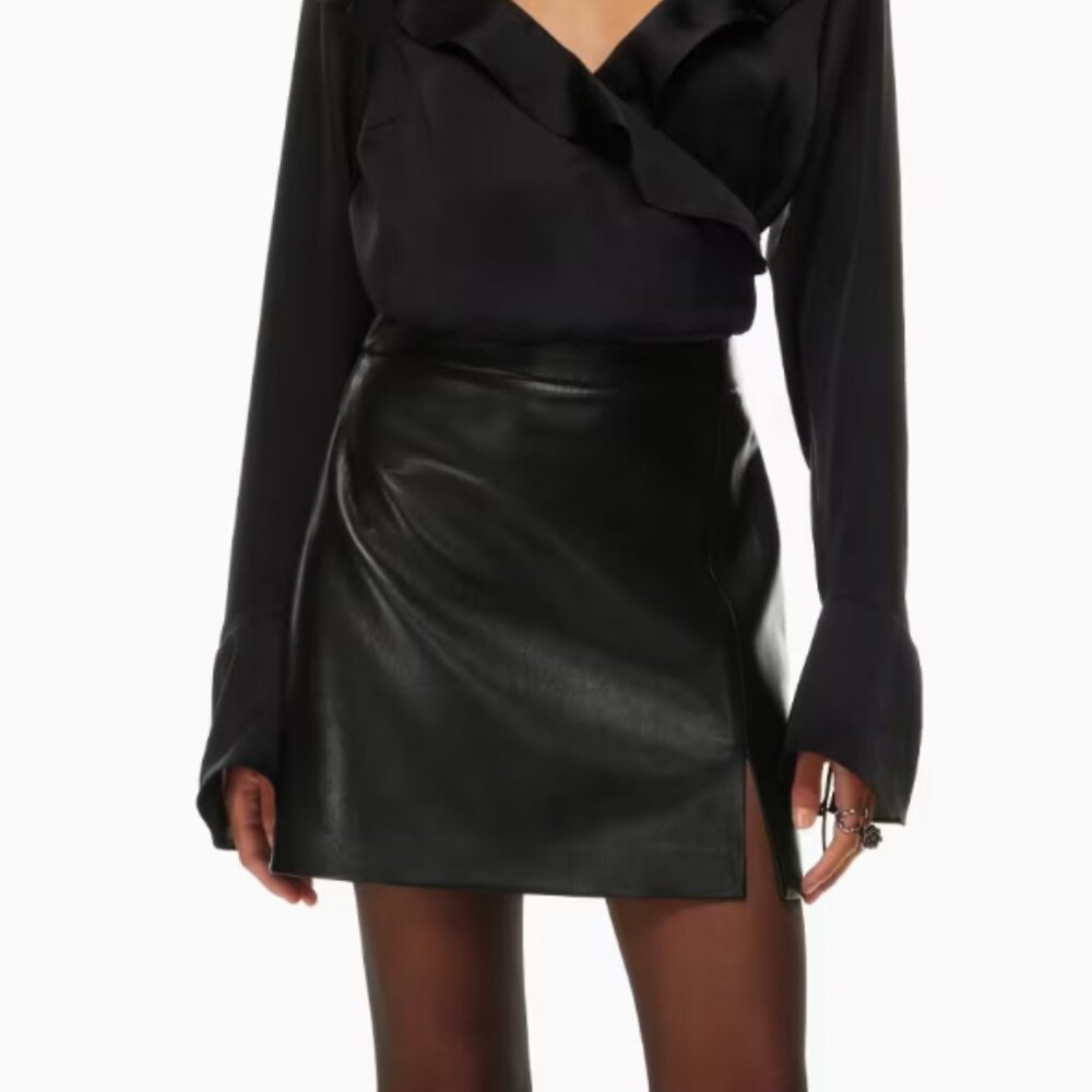 Aritzia Wilfred Patio Mini Skirt - Black